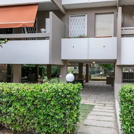 A Due Passi Dal Mare *